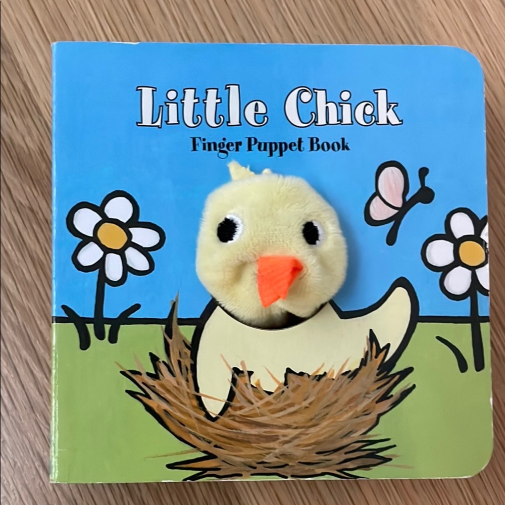 Set of 4 Finger Puppet Animal Board Books - Picture 5 of 12